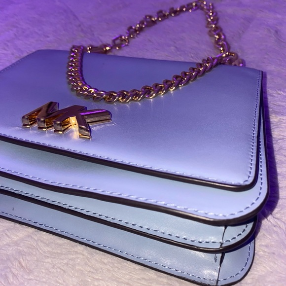 Michael Kors hand bag 💰 - Picture 2 of 6